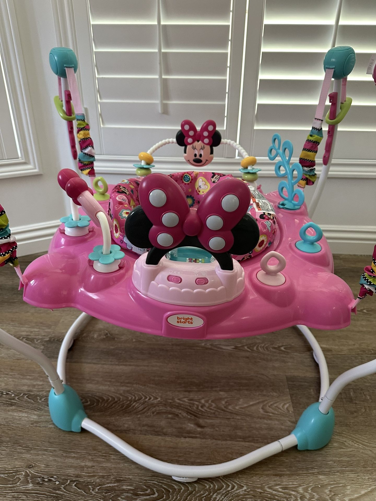 Minnie Mouse Activity Center