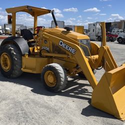 Skip Loader/Tractor John Deere 210KEP 4x4 