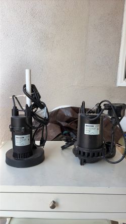 4 sump pumps all gently used