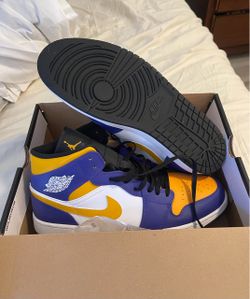 Air JORDAN 1 Mid Yellow Free Magic photo