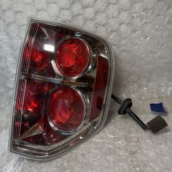 2006- 2008 Honda Pilot Right Passenger Side Tail light OEM