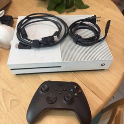 Microsoft Xbox One S Console White 1TB w/ Controller/HDMI/Power Cord - Good 