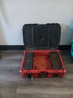 Milwaukee packout box with divider