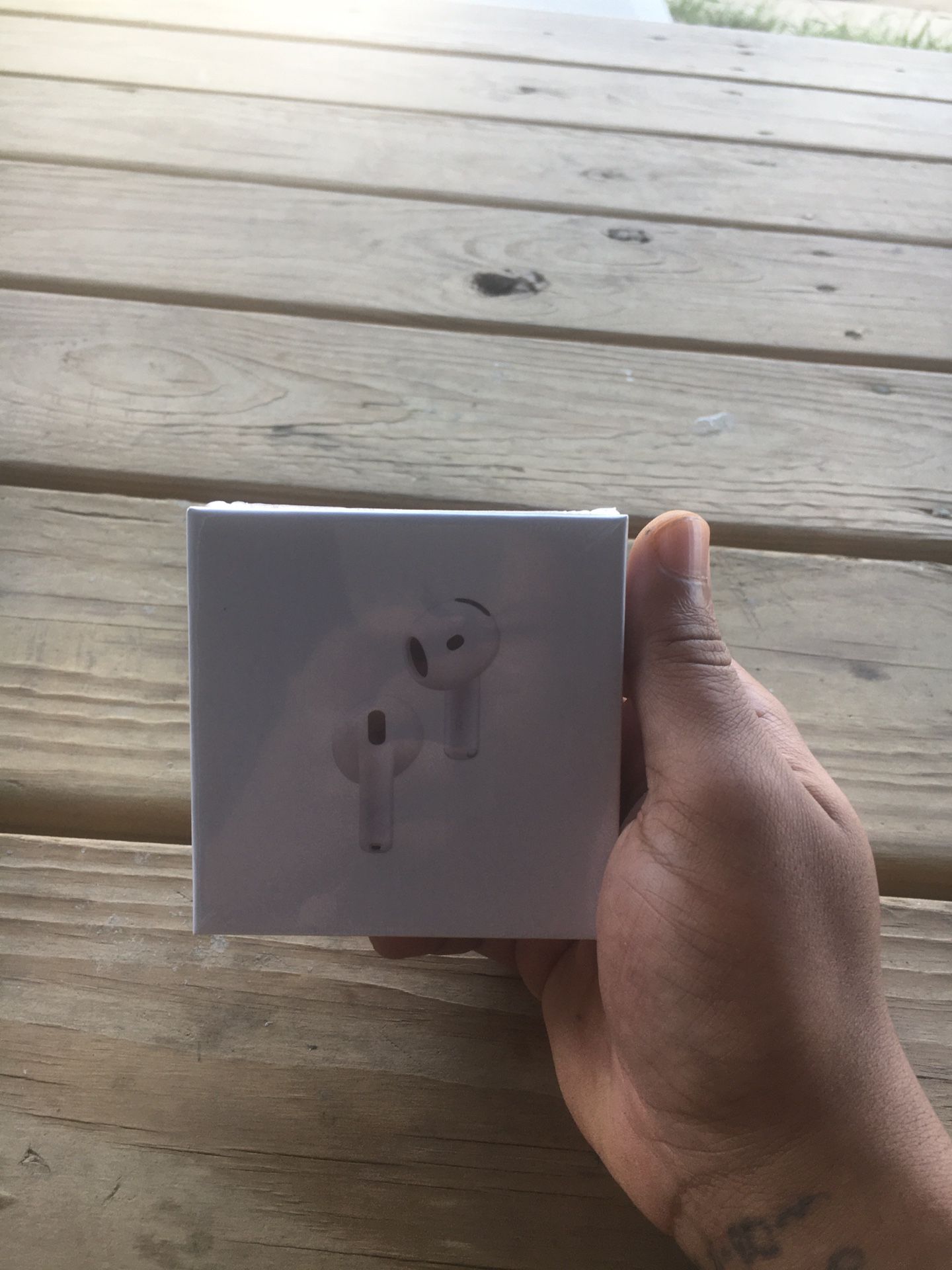 Airpods 4