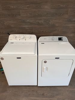 Maytag washer and dryer laundry