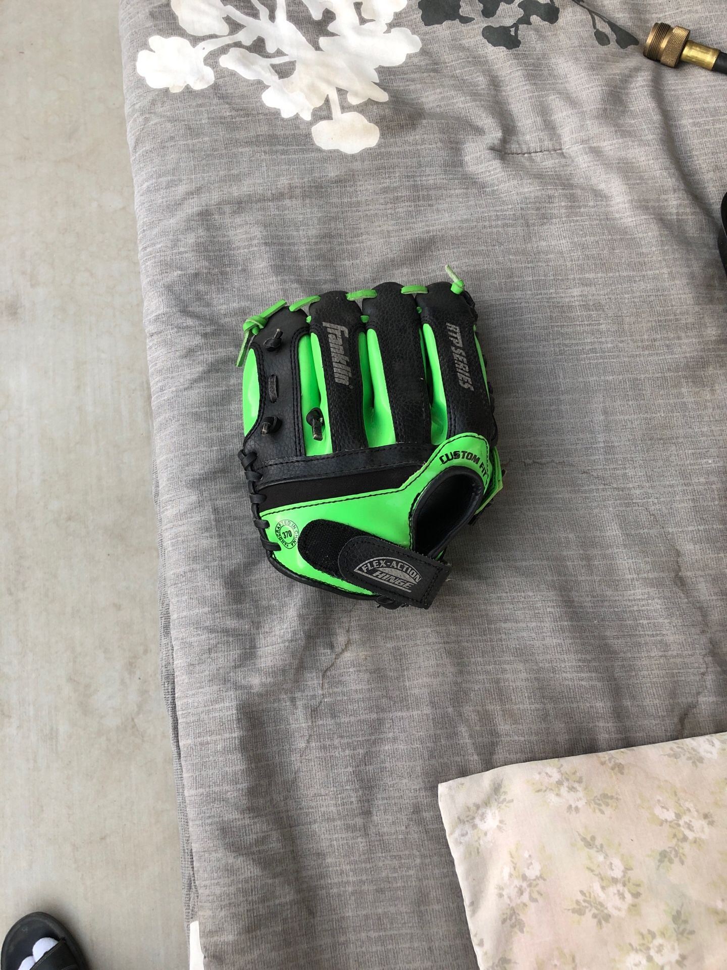 Franklin baseball glove