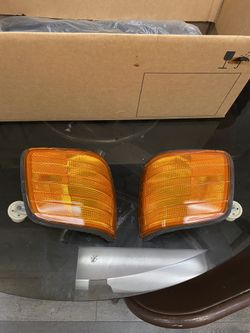 Mercedes W126 C126 500sec 560sec Corner Lights 