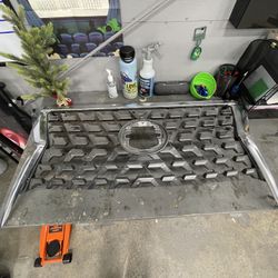 Lexus GX460 Grille