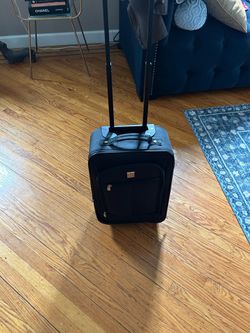 Small traveling luggage piece