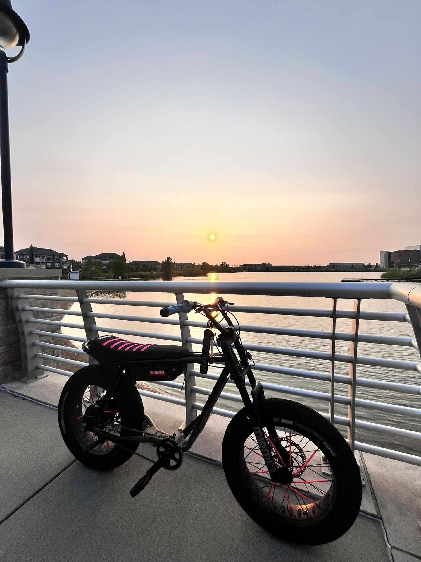 super 73 z miami wheelie machine