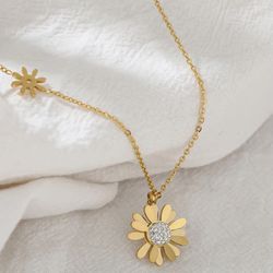 Daisy flower Pendant Choker necklace 316