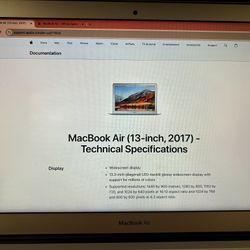 Apple MacBook 13.3 in 2017/Intel Core i5 Processor 1.80 GHz 128 GB 8 GB Intel HD