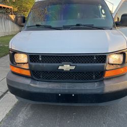 2017 Chevrolet Express 2500