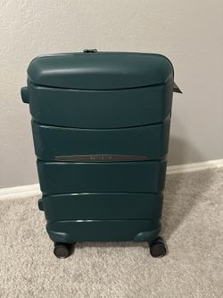 Samsonite Outline Pro - Carryon - TSA - Expandable- USB Port