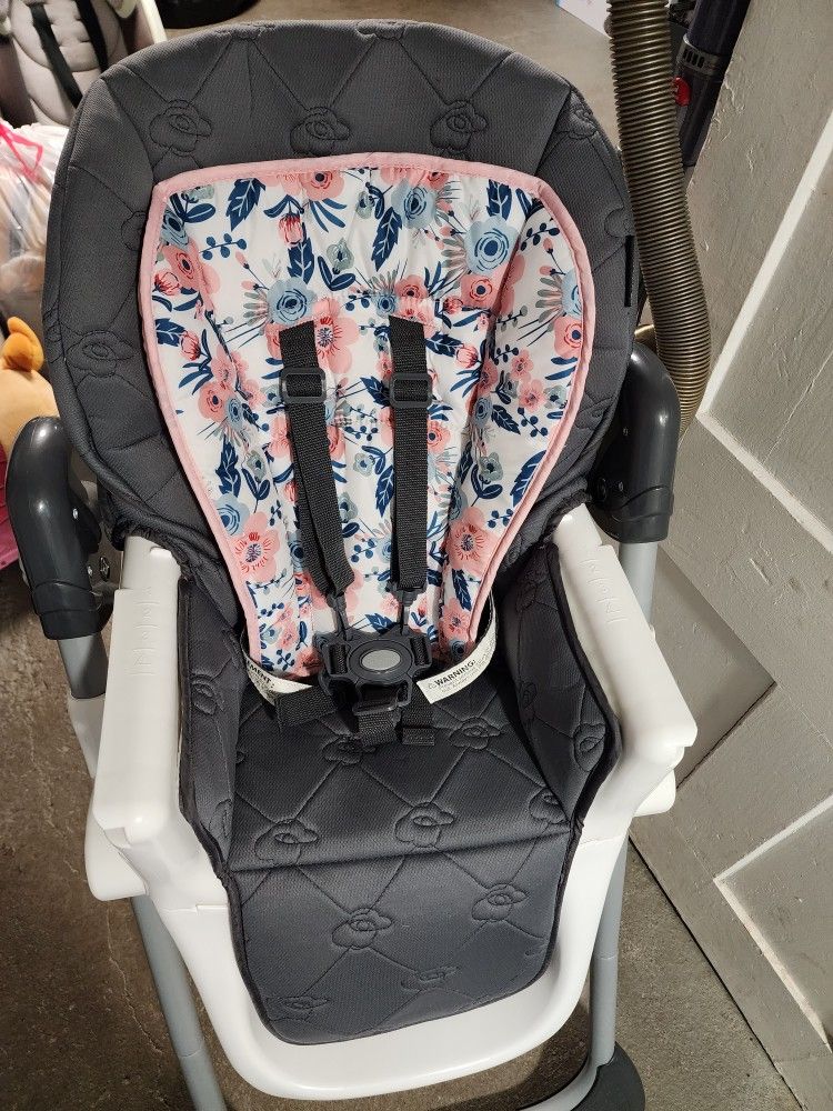 baby set eating chair and rocking chair