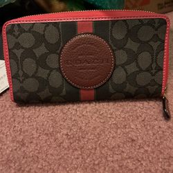 Coach Wallet / Purse- $5.00- See Info For Prices On Other Purses