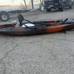 Tarpon 100 Wilderness System Kayak With Fish Finder
