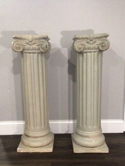 Pair of Decorative Columns / Pedestals
