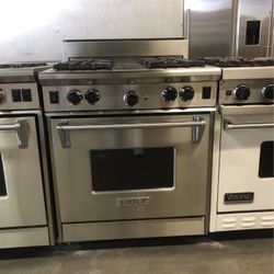 Wolf 30” Stainless Steel Gas Range Stove 