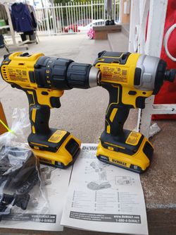 20v Dewalt combo kit Brushless Drill driver/lmpact driver And 2 battery And Charger New