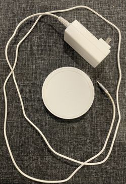 Belkin BoostUp Wireless Charging Pad (7.5W, Model F7U054) – w/ Adapter – Works Great!