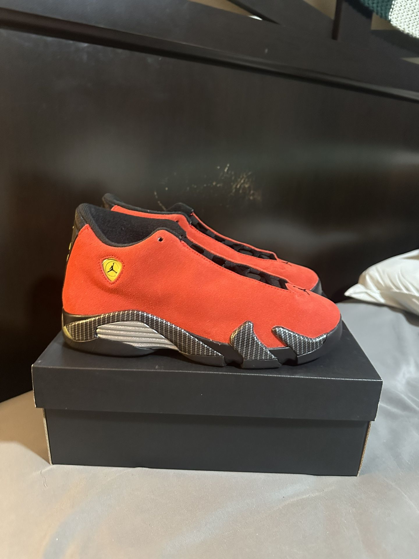 Retro 14 "Ferrari"