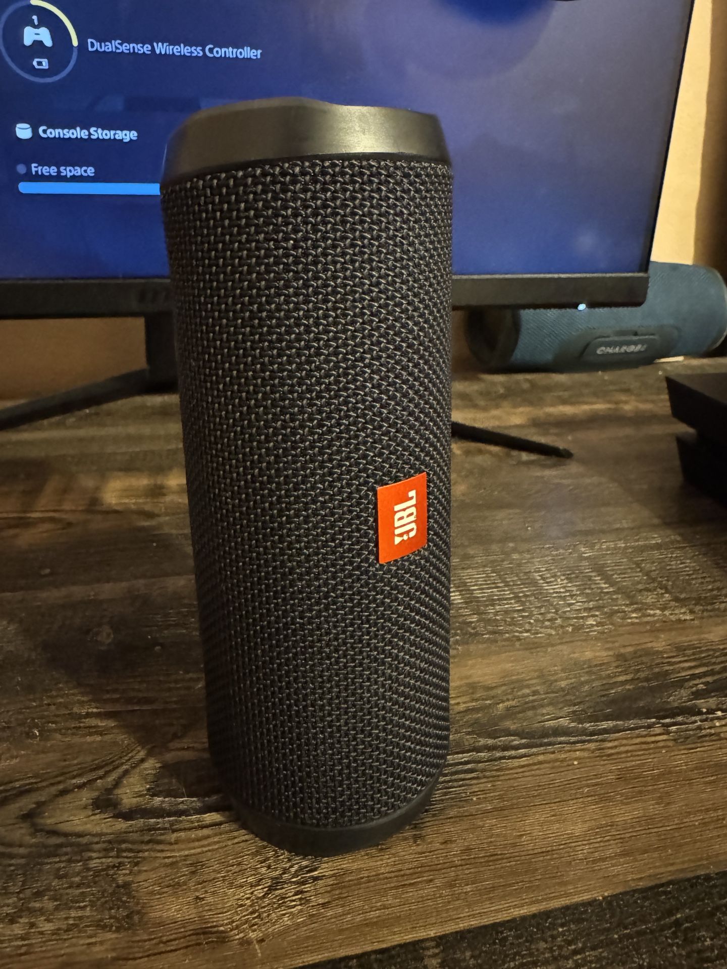 JBL (Flip 4)