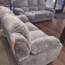Comfortable Sofa And Loveseat Come Get The Last One