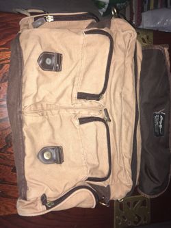 Eddie Bauer’s vintage messenger bag