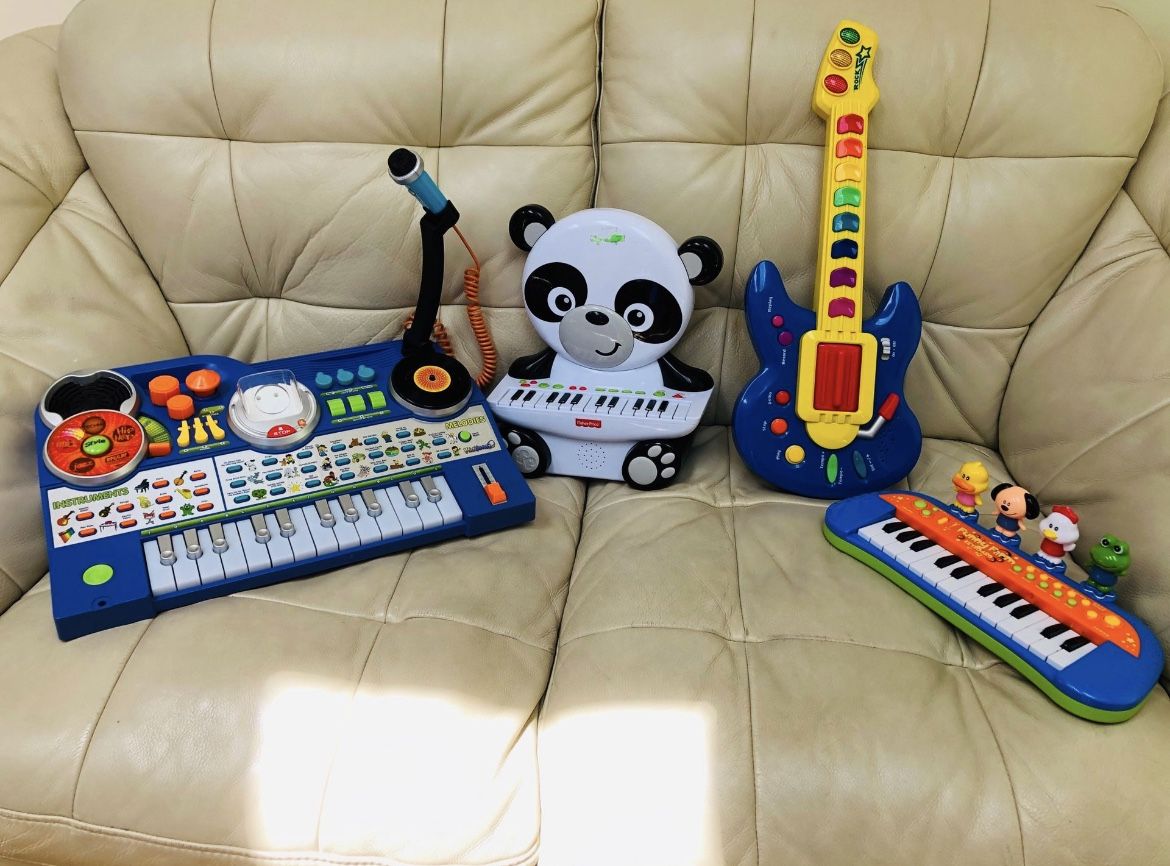 4 instrument toys - keyboards - guitar - Vtech kiddie jams