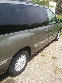 01 FORD WINDSTAR 110k miles