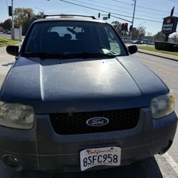 2005 Ford Escape XLT