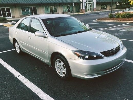 2004 Toyota Camry