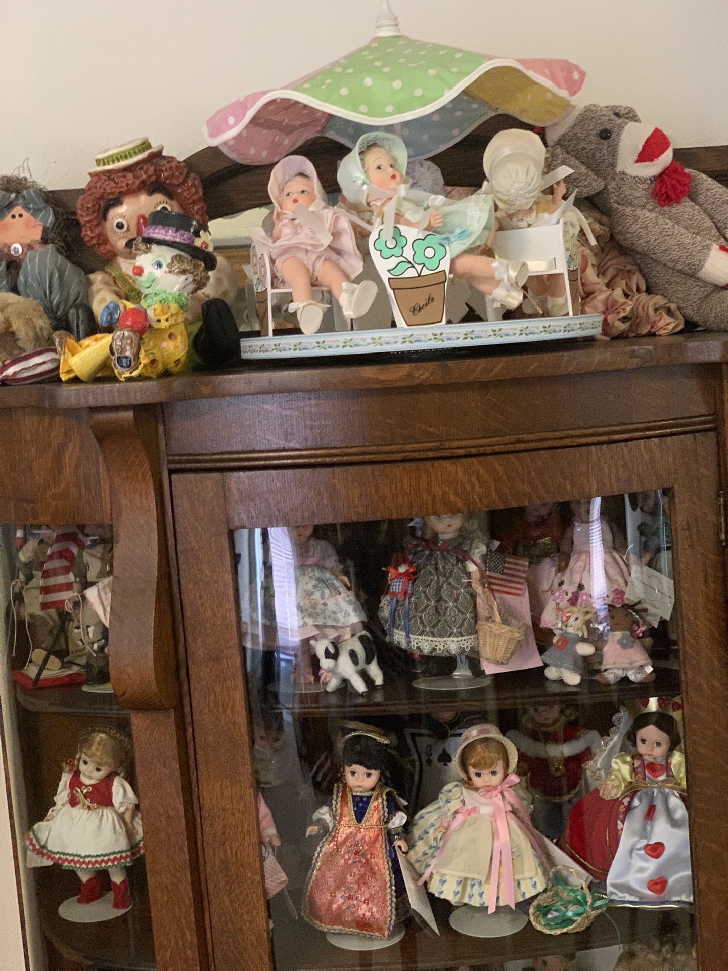Large Lot Of Vintage Madame Alexander Dolls