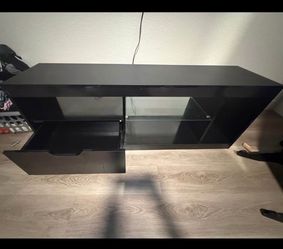 Shiny Black TV Stand