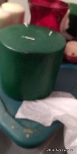 Decorative candles varying sizes price in description