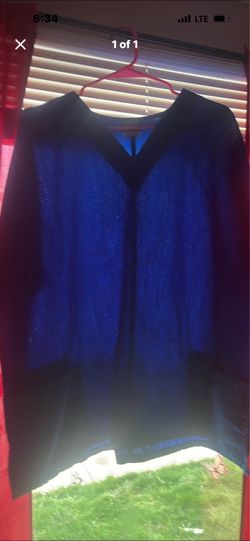 Cherokee blue scrub top with pockets
