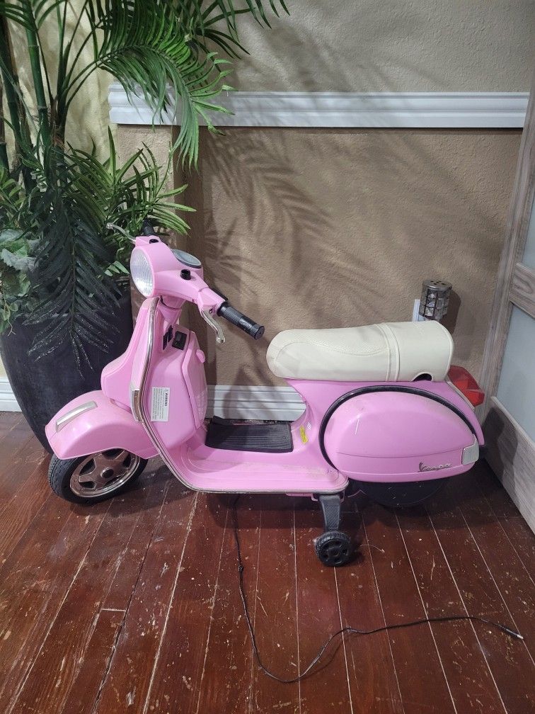 Toddler Vespa Scooter Battery Powered