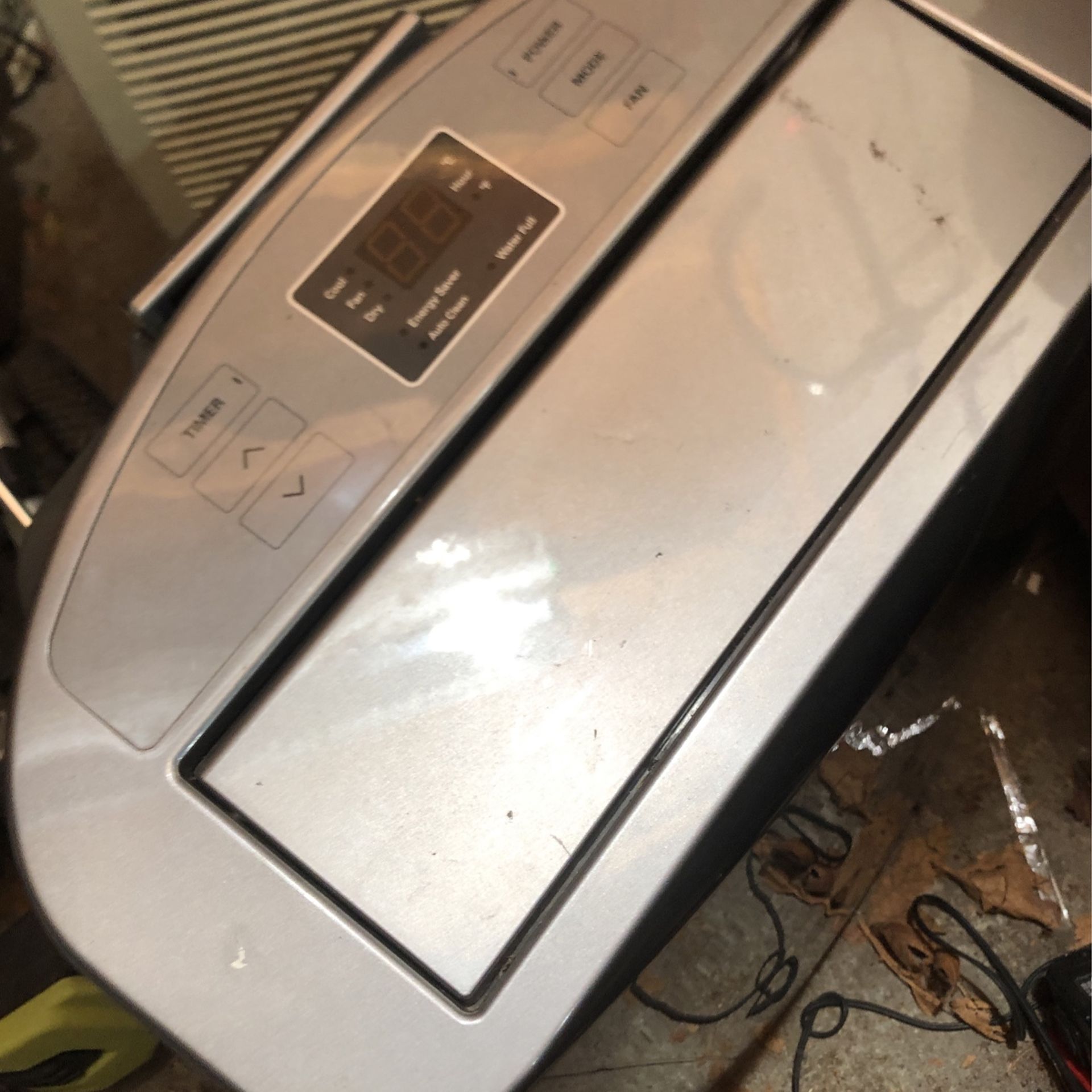 LG LP1414GXR 14000 BTU PORTABLE AIR CONDITIONER UNIT