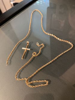 14 k gold chain and pendant