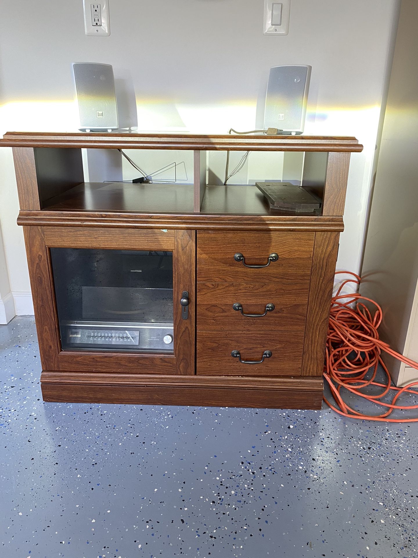 Fisher Turntable, 2speakers, Albums, 45’s, Wooden Entertainment Center with glass top
