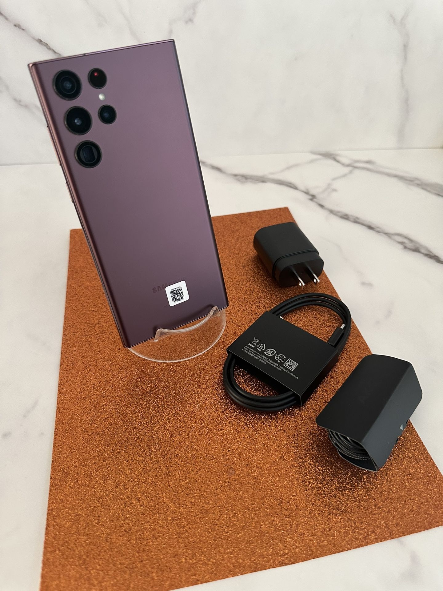 Samsung Galaxy S22 Ultra 5g (256gb) Burgundy UNLOCKED