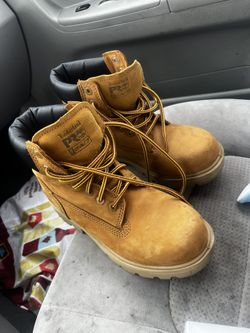 Size 4M Timberlands