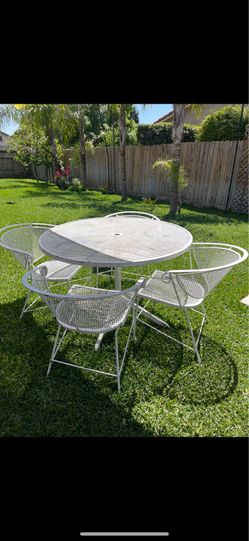 Mesa de patio