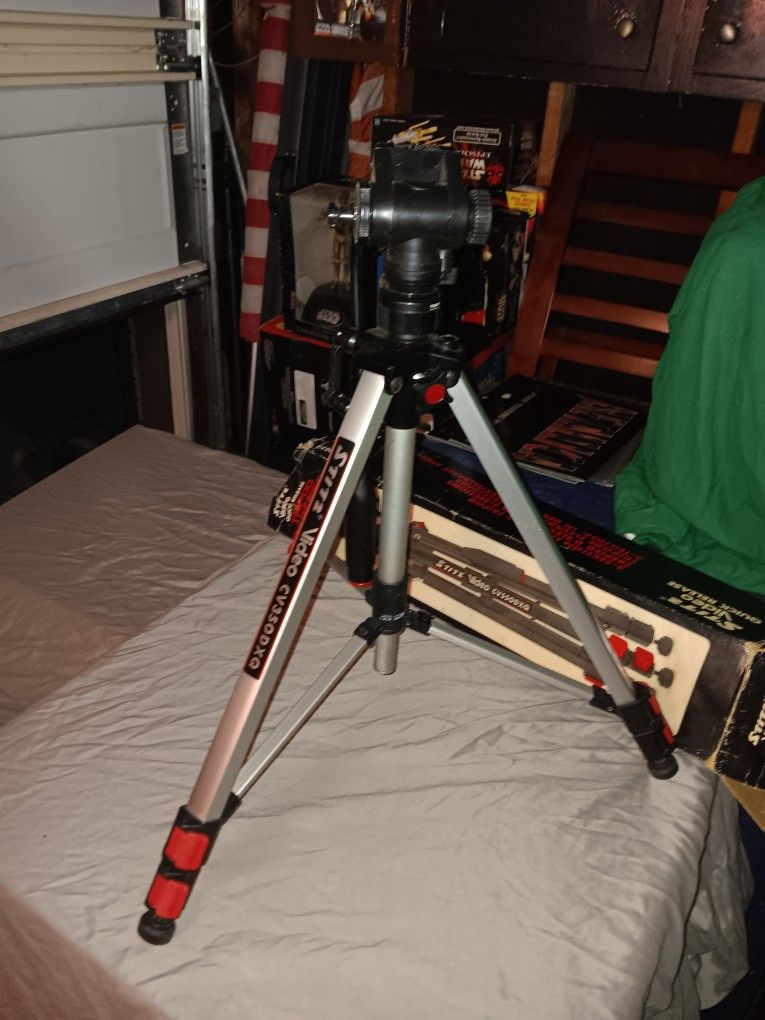 Stitz Vintage Tri Pod
