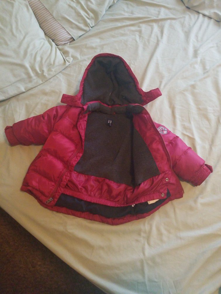 Gap red coat size 3 