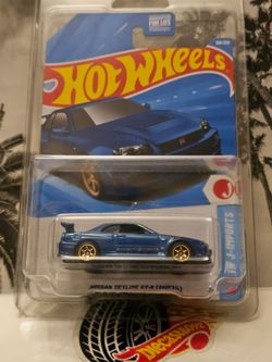 HOT WHEELS