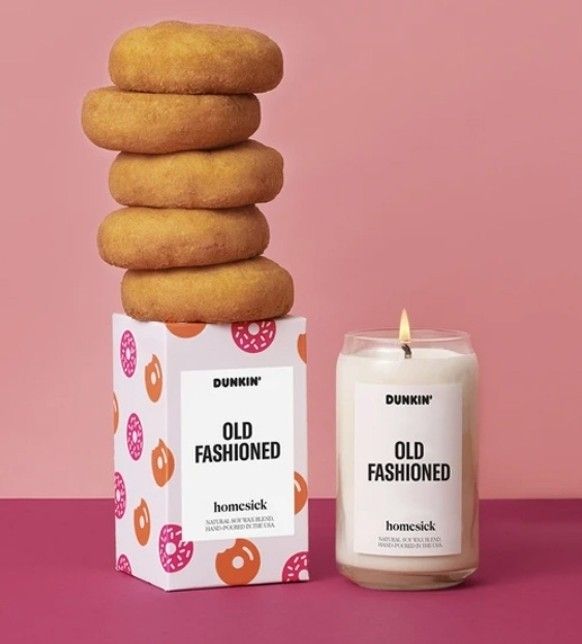 LIMITED-EDITION FAN-FAVORITE 2020 HOMESICK CANDLE DUNKIN DONUTS CANDLE OLD FASHIONED DONUTS SCENTED CANDLE.