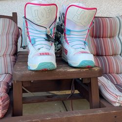 DC women’s Snowboarding Boots