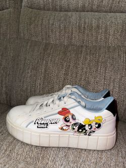Bershka- Powerpuff Girls platform trainers